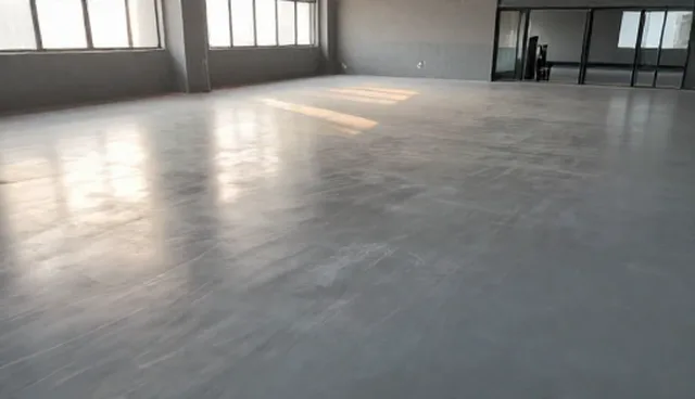 环氧地坪材料供应趋势与工程管理的融合路径